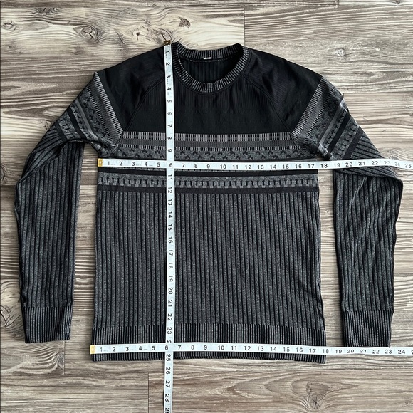Lululemon Rest Less Pullover *Relaxed Black / White / Titanium / Black Like New - Picture 5 of 5